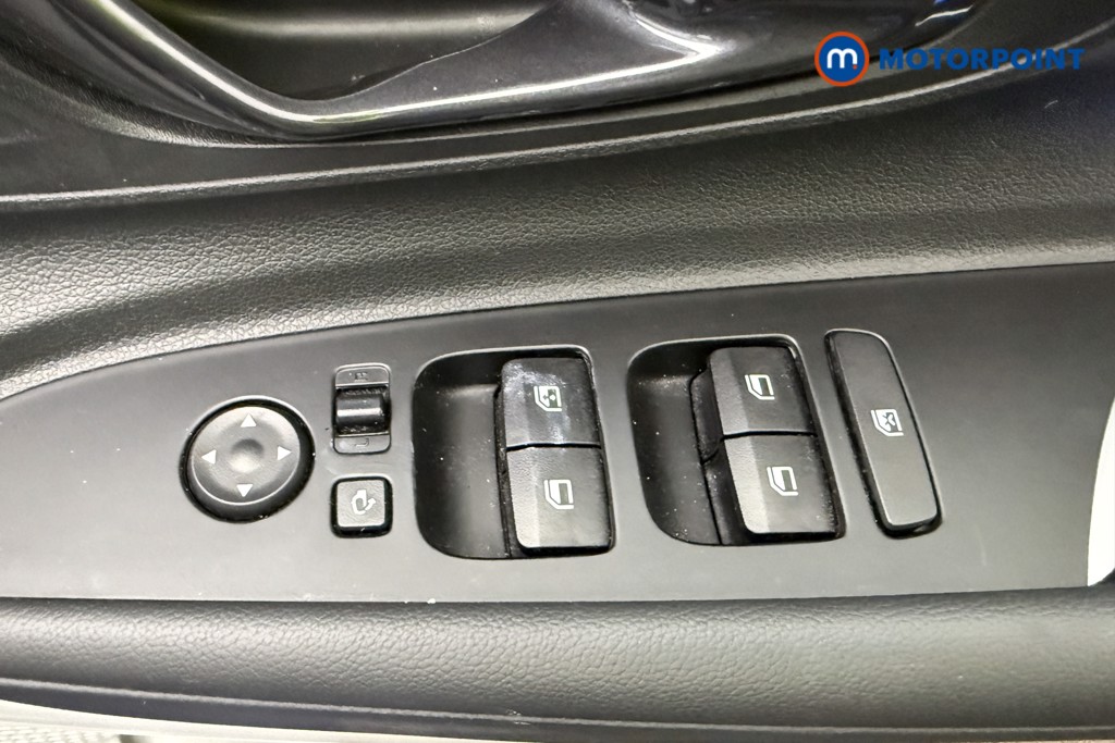 Hyundai I20 Ultimate Manual Petrol Hatchback - Stock Number (1669400) - 17th supplementary image
