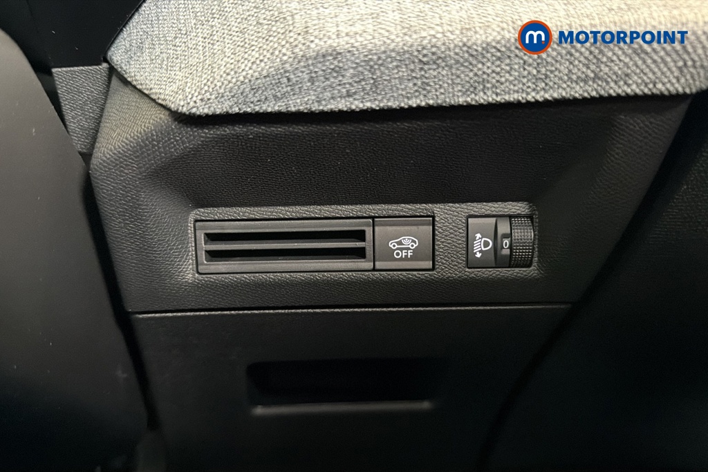Peugeot 5008 Allure Premium Automatic Petrol SUV - Stock Number (1669441) - 11th supplementary image