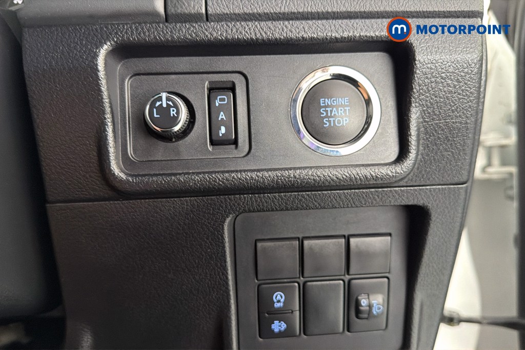 Toyota Land Cruiser Active Automatic Diesel SUV - Stock Number (1669626) - 18th supplementary image