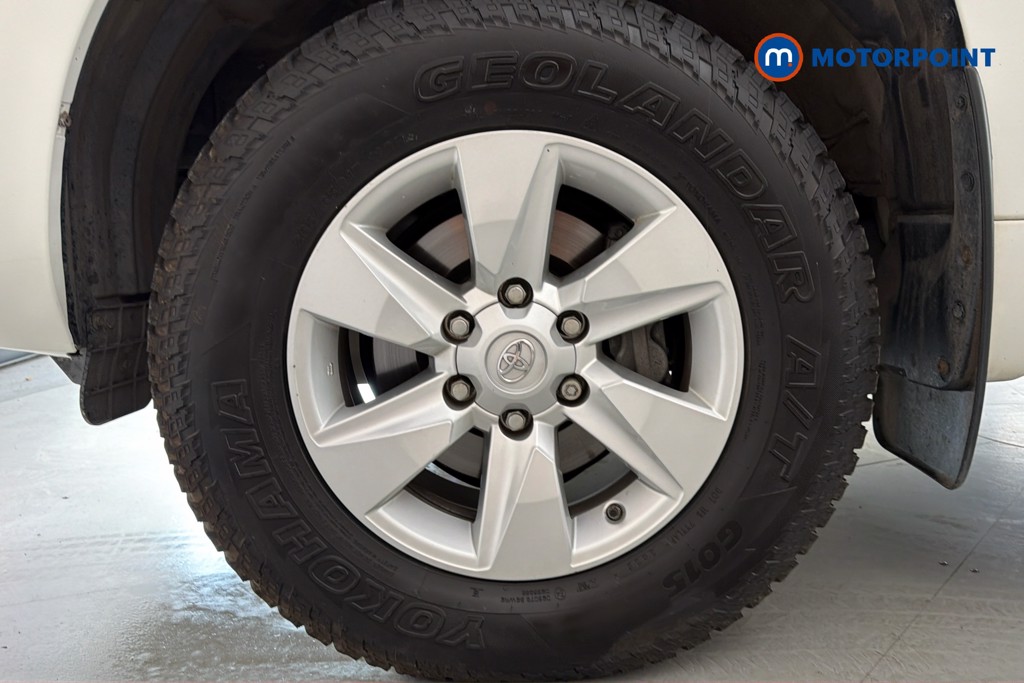 Toyota Land Cruiser Active Automatic Diesel SUV - Stock Number (1669626) - 47th supplementary image