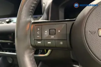 Nissan Qashqai Tekna Automatic Petrol-Electric Hybrid SUV - Stock Number (1669768) - 4th supplementary image