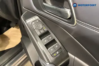 Nissan Qashqai Tekna Automatic Petrol-Electric Hybrid SUV - Stock Number (1669768) - 19th supplementary image
