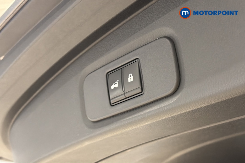 Nissan Qashqai Tekna Automatic Petrol-Electric Hybrid SUV - Stock Number (1669768) - 35th supplementary image