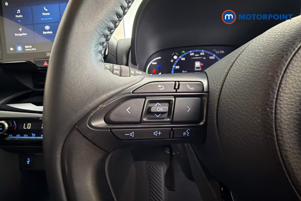 Toyota Yaris Cross Premiere Edition Automatic Petrol-Electric Hybrid Estate - Stock Number (1669841) - 3rd supplementary image