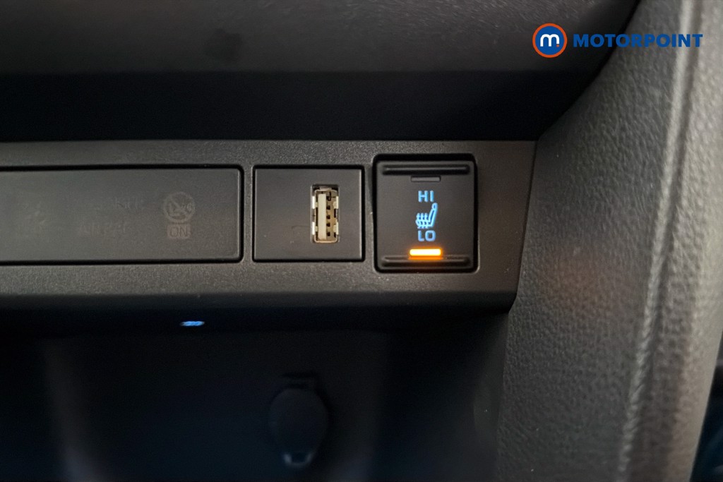 Toyota Yaris Cross Premiere Edition Automatic Petrol-Electric Hybrid Estate - Stock Number (1669841) - 14th supplementary image