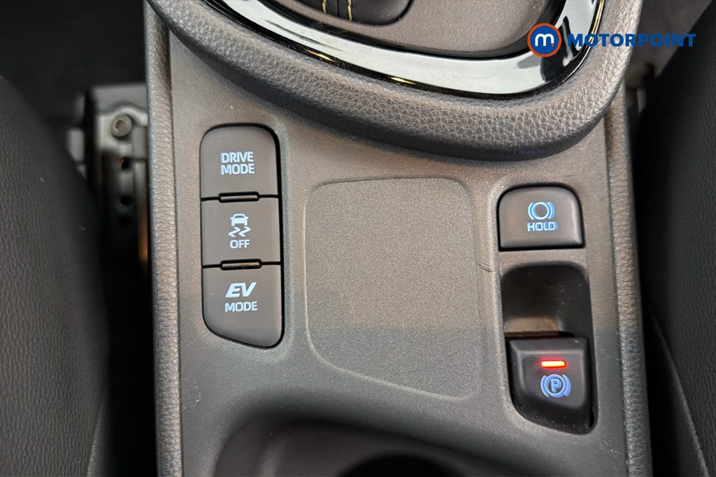 Toyota Yaris Cross Premiere Edition Automatic Petrol-Electric Hybrid Estate - Stock Number (1669841) - 16th supplementary image