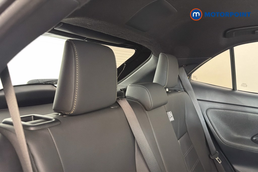 Toyota Yaris Cross Premiere Edition Automatic Petrol-Electric Hybrid Estate - Stock Number (1669841) - 23rd supplementary image