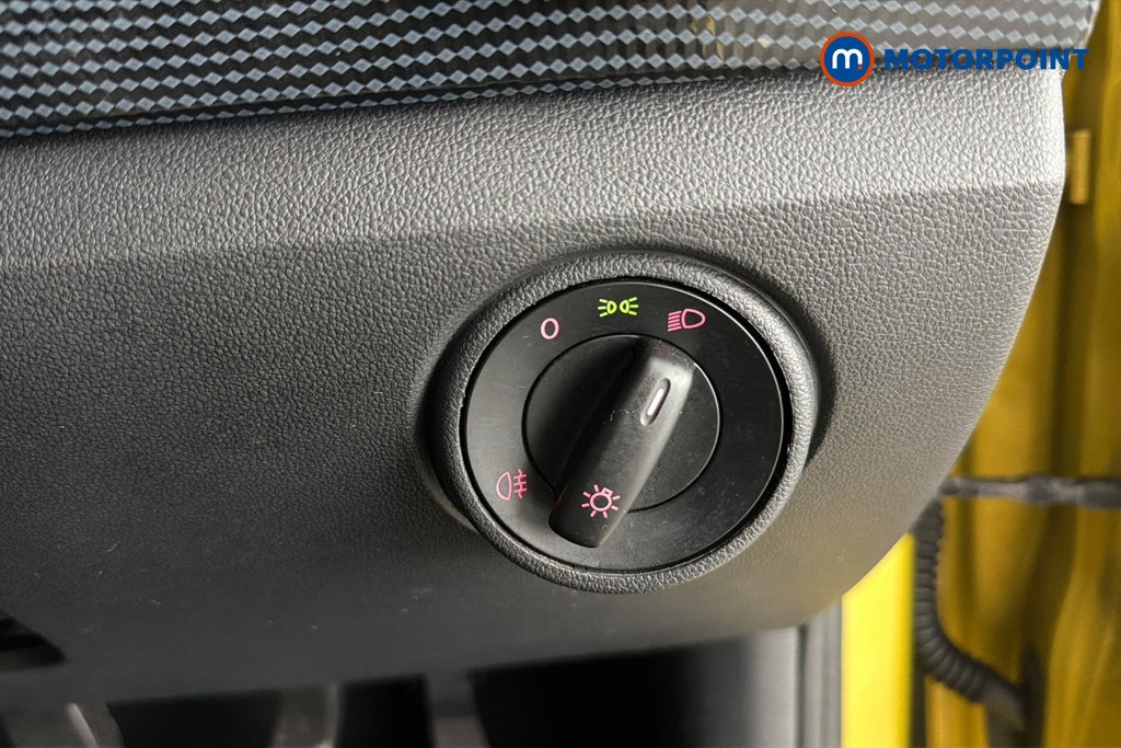 Volkswagen UP Black Edition Manual Petrol Hatchback - Stock Number (1670003) - 11th supplementary image