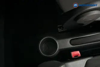 Volkswagen UP Black Edition Manual Petrol Hatchback - Stock Number (1670003) - 16th supplementary image