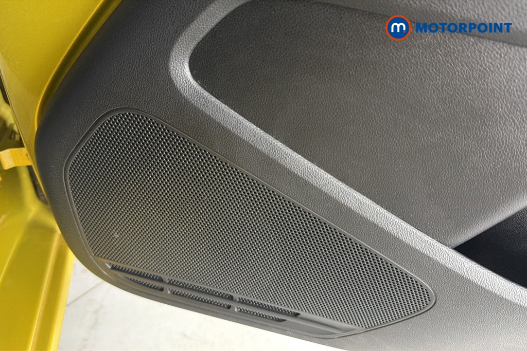 Volkswagen UP Black Edition Manual Petrol Hatchback - Stock Number (1670003) - 21st supplementary image