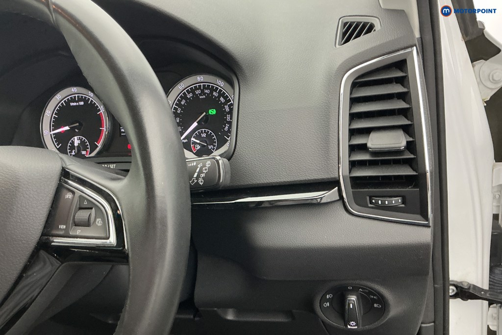Skoda Karoq Se L Automatic Petrol SUV - Stock Number (1670036) - 21st supplementary image