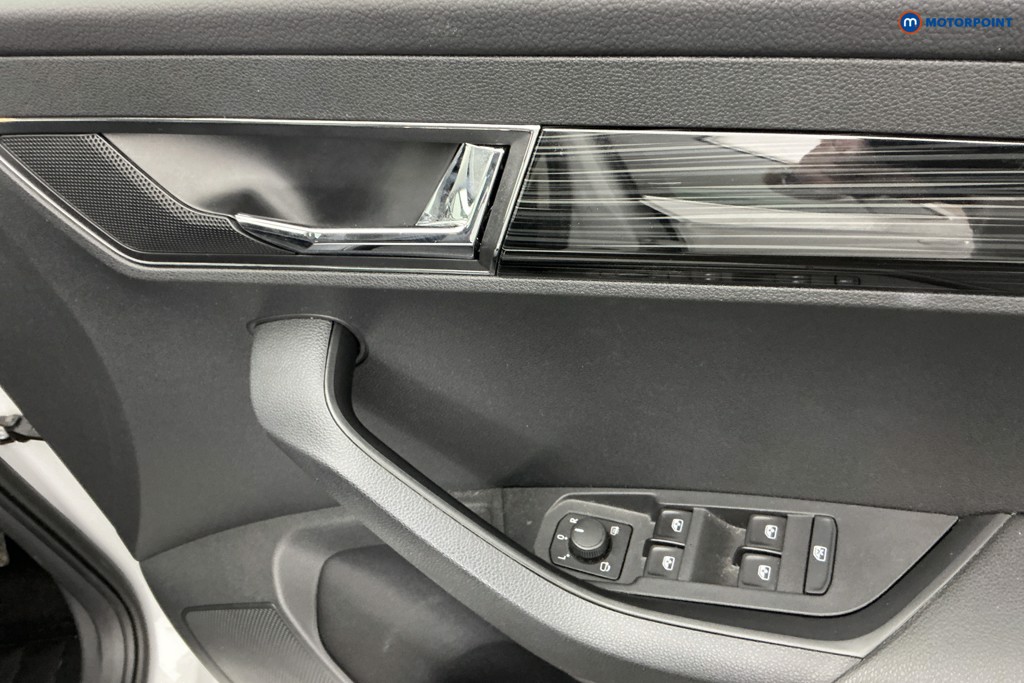 Skoda Karoq Se L Automatic Petrol SUV - Stock Number (1670036) - 24th supplementary image
