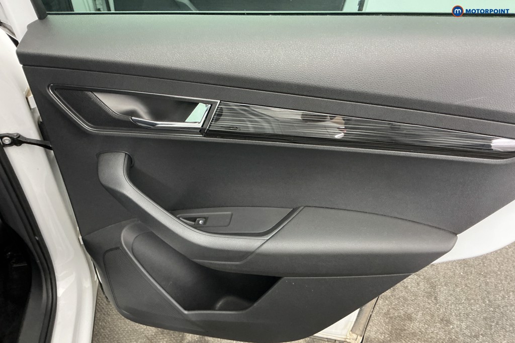 Skoda Karoq Se L Automatic Petrol SUV - Stock Number (1670036) - 25th supplementary image