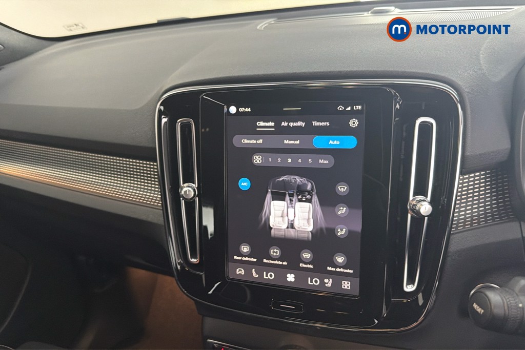 Volvo Xc40 Plus Automatic Petrol SUV - Stock Number (1670113) - 12th supplementary image