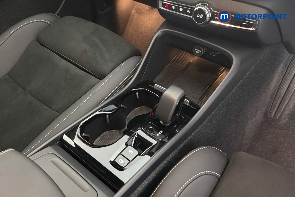 Volvo Xc40 Plus Automatic Petrol SUV - Stock Number (1670113) - 15th supplementary image
