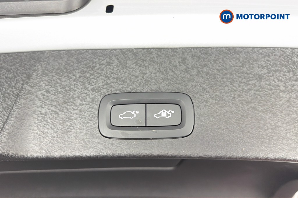 Volvo Xc40 Plus Automatic Petrol SUV - Stock Number (1670113) - 35th supplementary image