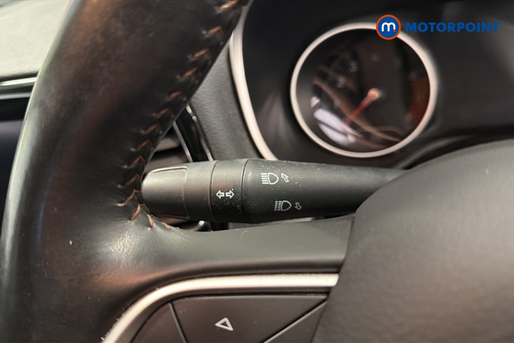 Jeep Compass Limited Manual Petrol SUV - Stock Number (1661220) - 5th supplementary image
