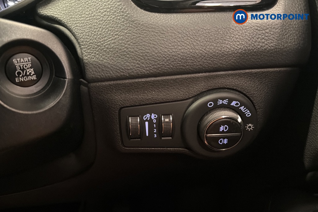 Jeep Compass Limited Manual Petrol SUV - Stock Number (1661220) - 11th supplementary image