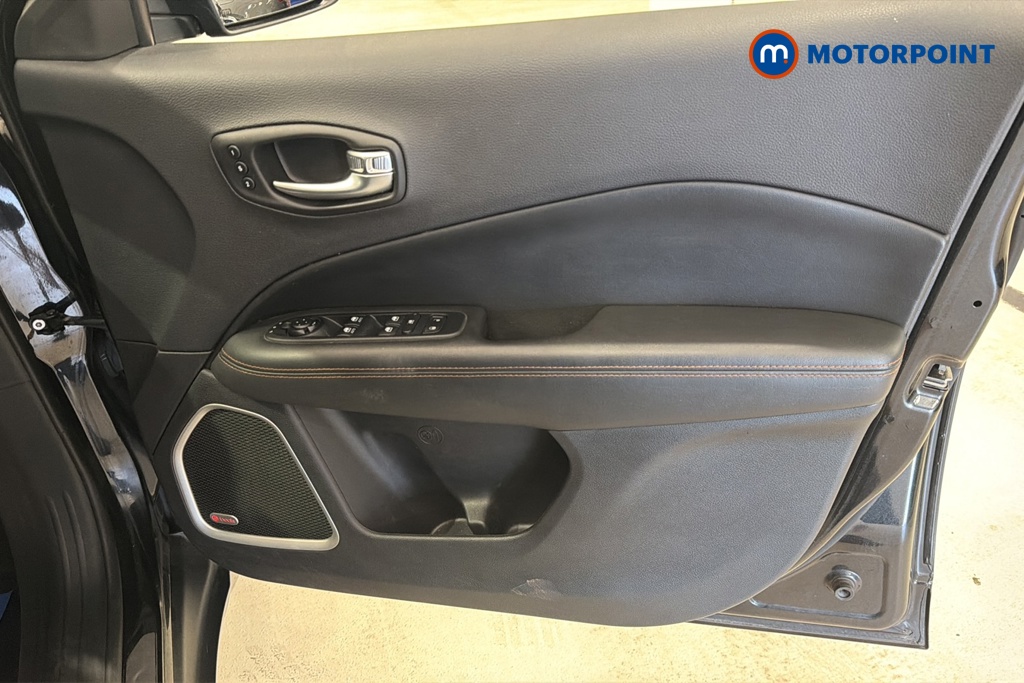 Jeep Compass Limited Manual Petrol SUV - Stock Number (1661220) - 18th supplementary image