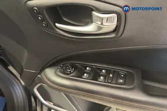 Jeep Compass Limited Manual Petrol SUV - Stock Number (1661220) - 19th supplementary image
