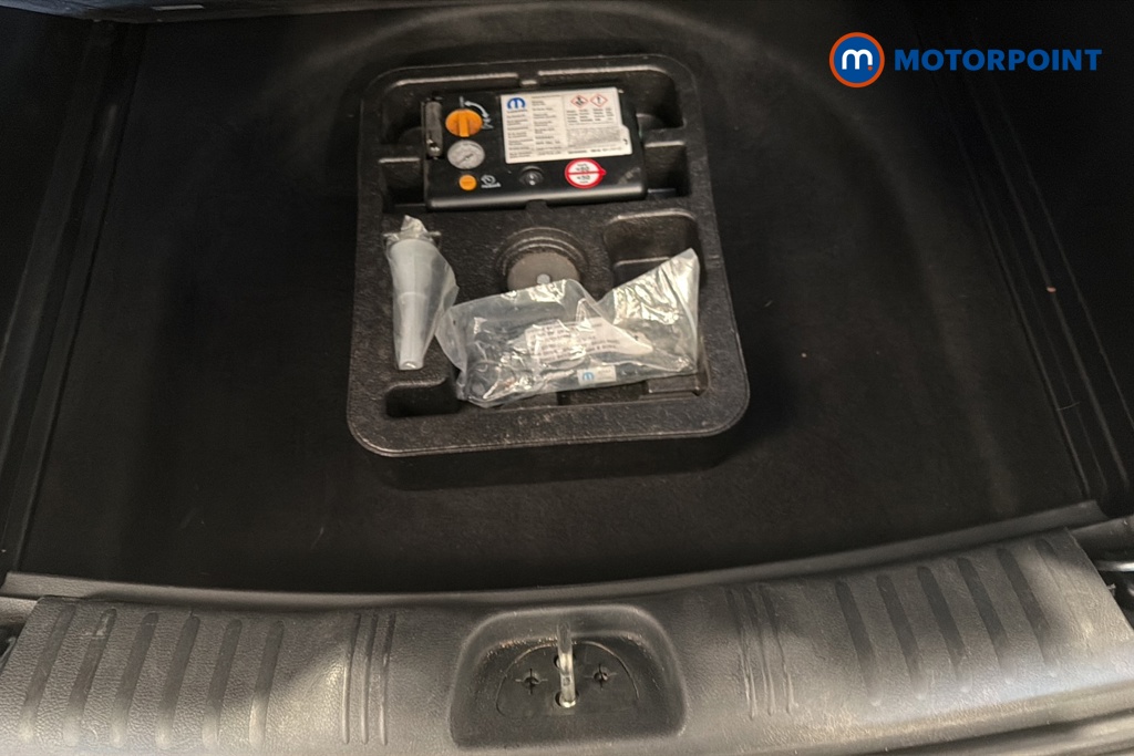 Jeep Compass Limited Manual Petrol SUV - Stock Number (1661220) - 33rd supplementary image