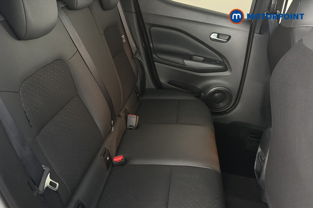Nissan Juke N-Connecta Automatic Petrol SUV - Stock Number (1667450) - 25th supplementary image