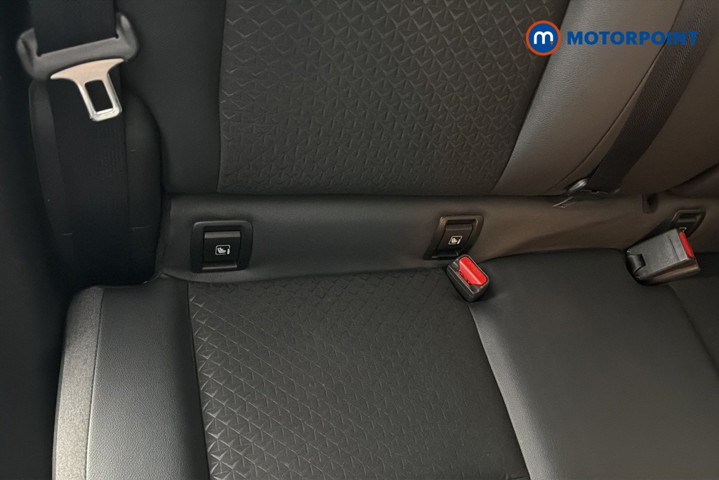 Nissan Juke N-Connecta Automatic Petrol SUV - Stock Number (1667450) - 27th supplementary image