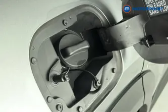 Nissan Juke N-Connecta Automatic Petrol SUV - Stock Number (1667450) - 41st supplementary image