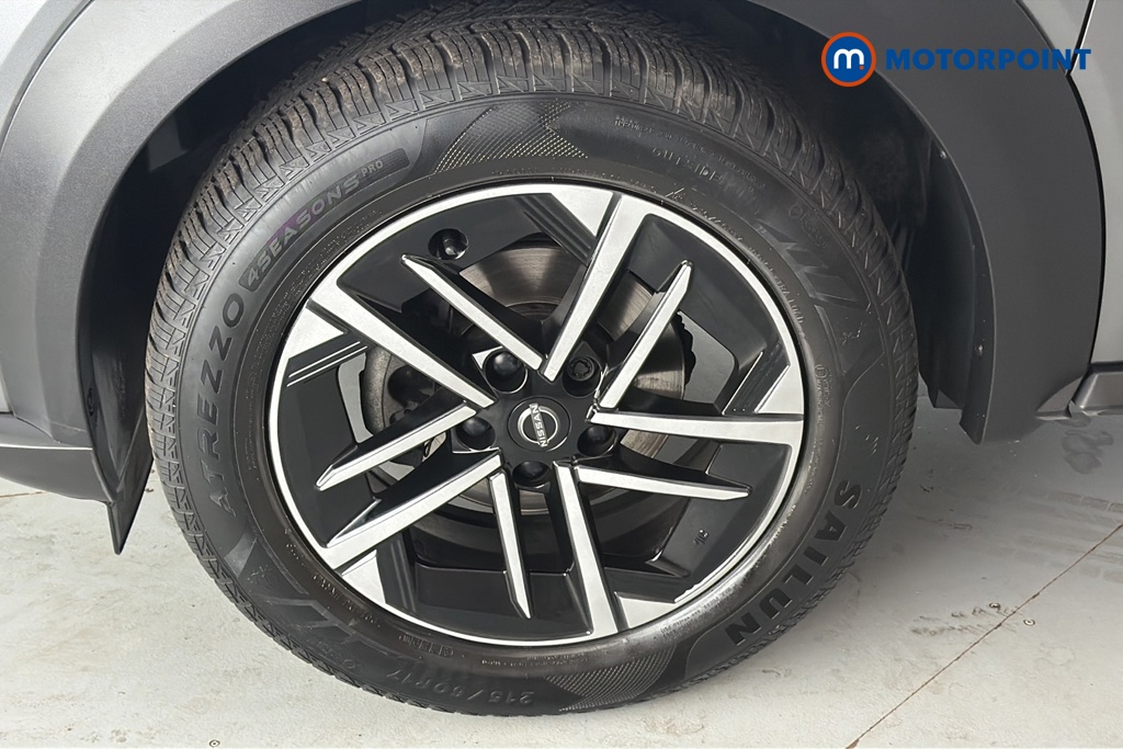 Nissan Juke N-Connecta Automatic Petrol SUV - Stock Number (1667450) - 44th supplementary image