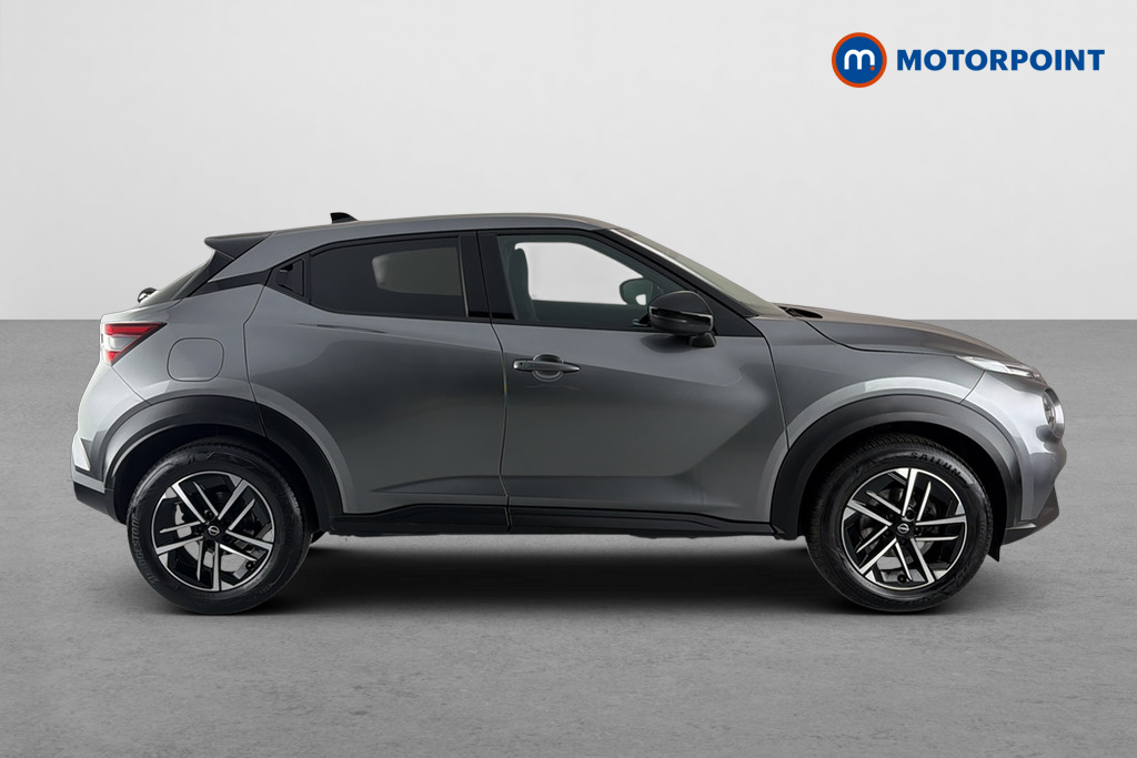 Nissan Juke N-Connecta Automatic Petrol SUV - Stock Number (1667450) - Passenger side