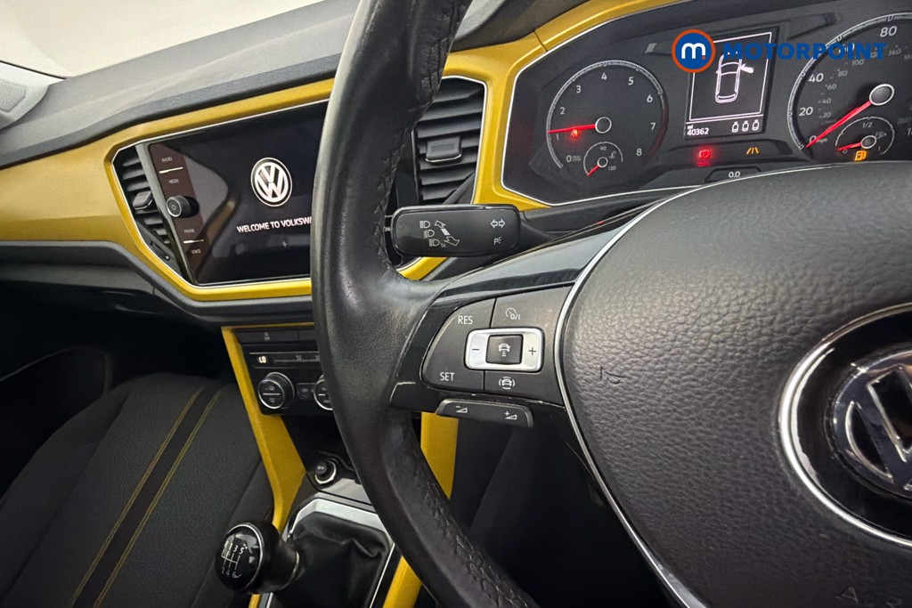 Volkswagen T-Roc Design Manual Petrol SUV - Stock Number (1667905) - 3rd supplementary image