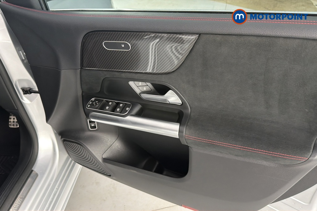 Mercedes-Benz B Class Amg Line Automatic Diesel Hatchback - Stock Number (1668251) - 18th supplementary image