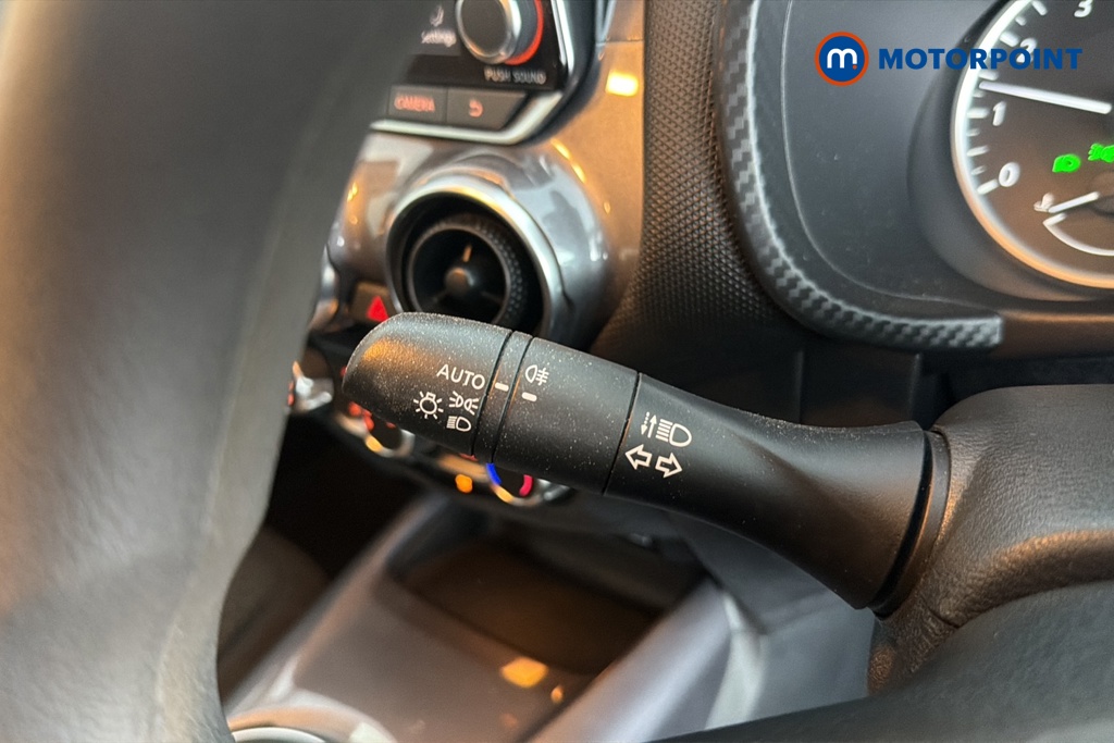 Nissan Juke Acenta Manual Petrol SUV - Stock Number (1668387) - 5th supplementary image