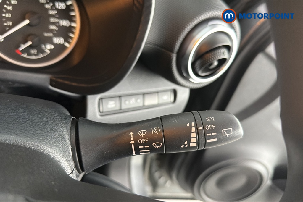 Nissan Juke Acenta Manual Petrol SUV - Stock Number (1668387) - 6th supplementary image