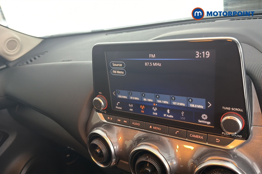 Nissan Juke Acenta Manual Petrol SUV - Stock Number (1668387) - 8th supplementary image