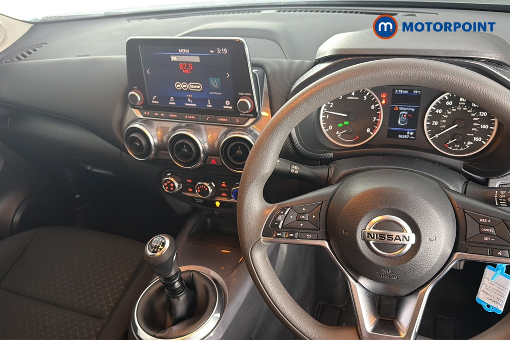 Nissan Juke Acenta Manual Petrol SUV - Stock Number (1668387) - 1st supplementary image