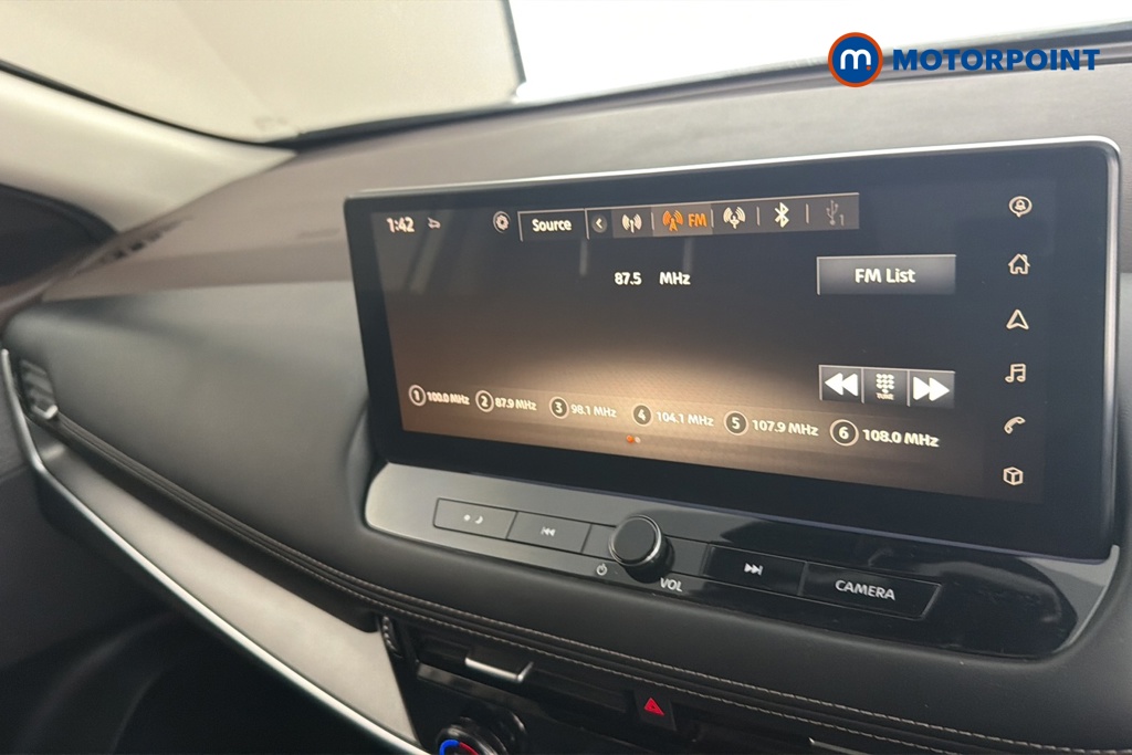 Nissan X-Trail N-Connecta Automatic Petrol-Electric Hybrid SUV - Stock Number (1668424) - 8th supplementary image