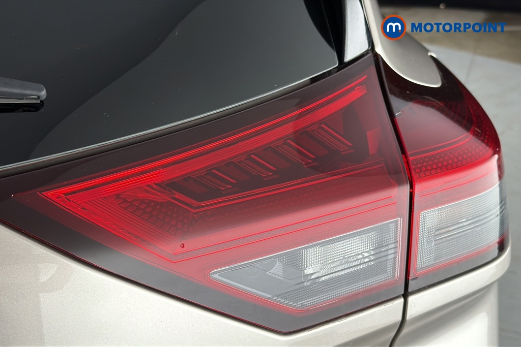 Nissan X-Trail N-Connecta Automatic Petrol-Electric Hybrid SUV - Stock Number (1668424) - 36th supplementary image