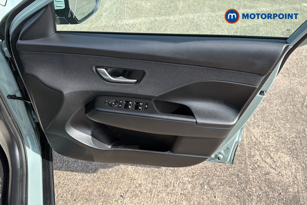 Hyundai Kona Advance Automatic Petrol-Electric Hybrid SUV - Stock Number (1669351) - 18th supplementary image