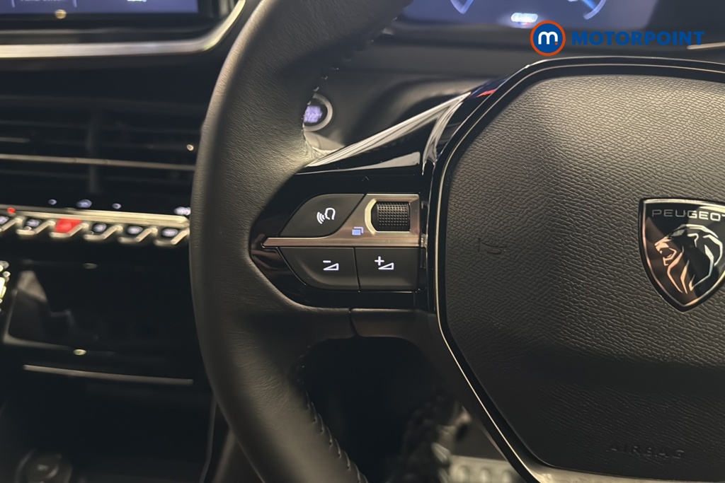 Peugeot 2008 Allure Manual Petrol SUV - Stock Number (1670021) - 4th supplementary image