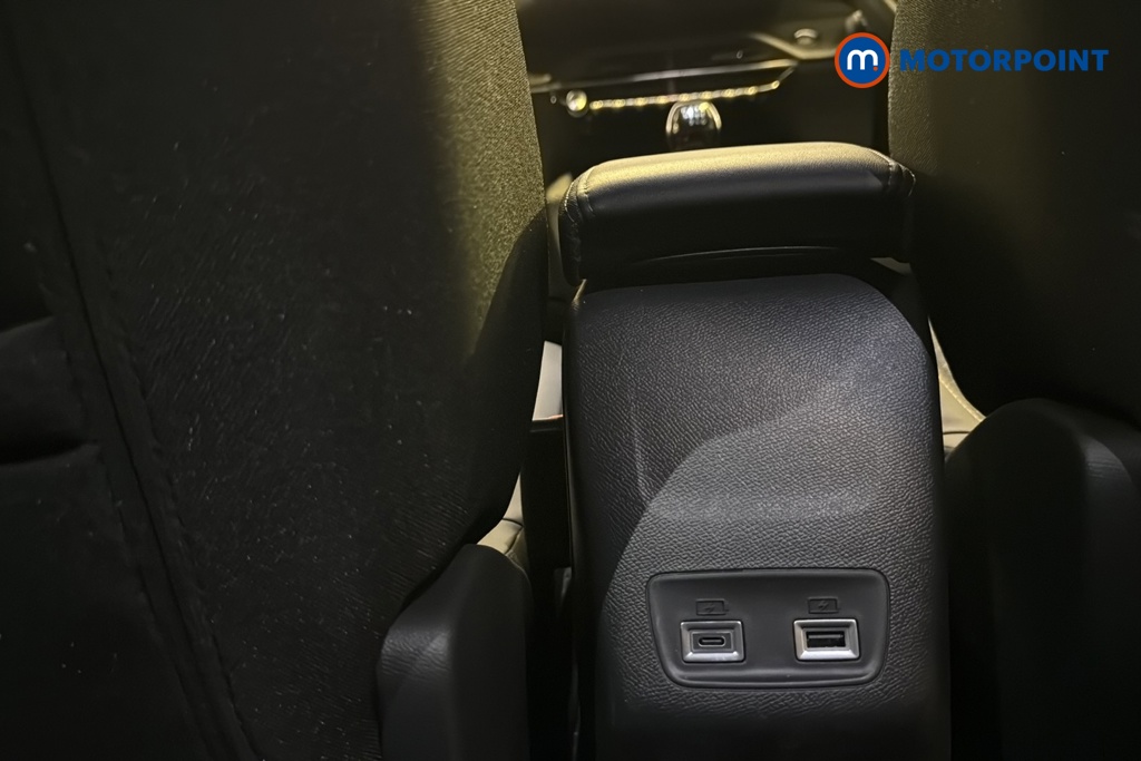 Peugeot 2008 Allure Manual Petrol SUV - Stock Number (1670021) - 28th supplementary image