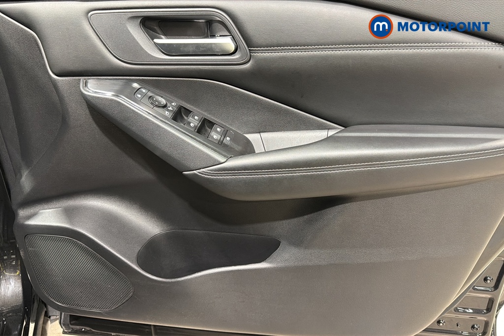 Nissan Qashqai Acenta Premium Manual Petrol SUV - Stock Number (1670969) - 18th supplementary image