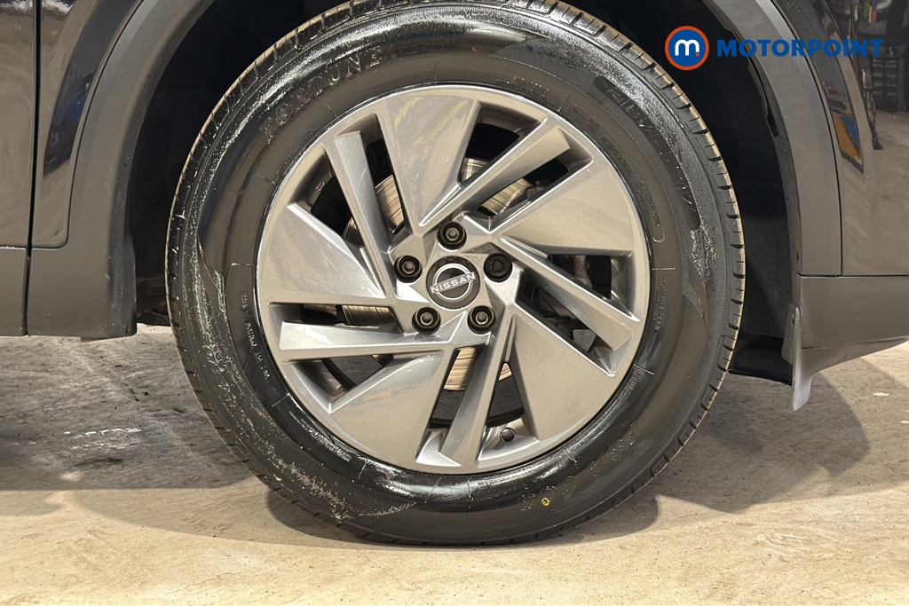 Nissan Qashqai Acenta Premium Manual Petrol SUV - Stock Number (1670969) - 47th supplementary image