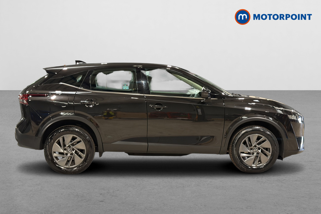 Nissan Qashqai Acenta Premium Manual Petrol SUV - Stock Number (1670969) - Passenger side
