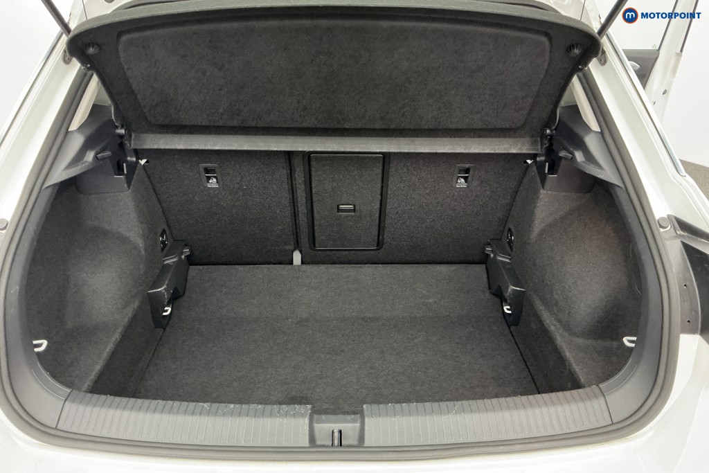 Volkswagen T-Roc Life Automatic Petrol SUV - Stock Number (1620915) - 3rd supplementary image
