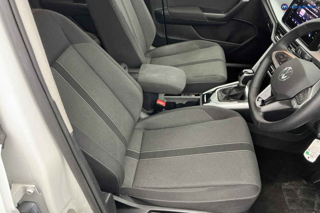Volkswagen T-Roc Life Automatic Petrol SUV - Stock Number (1620915) - 5th supplementary image