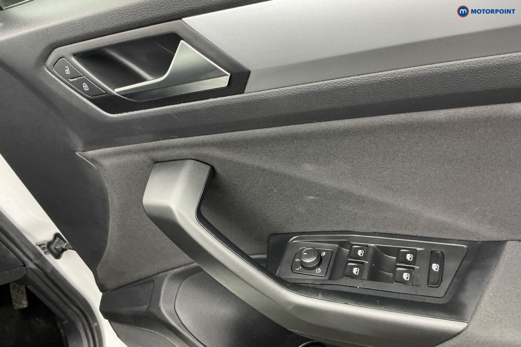 Volkswagen T-Roc Life Automatic Petrol SUV - Stock Number (1620915) - 25th supplementary image
