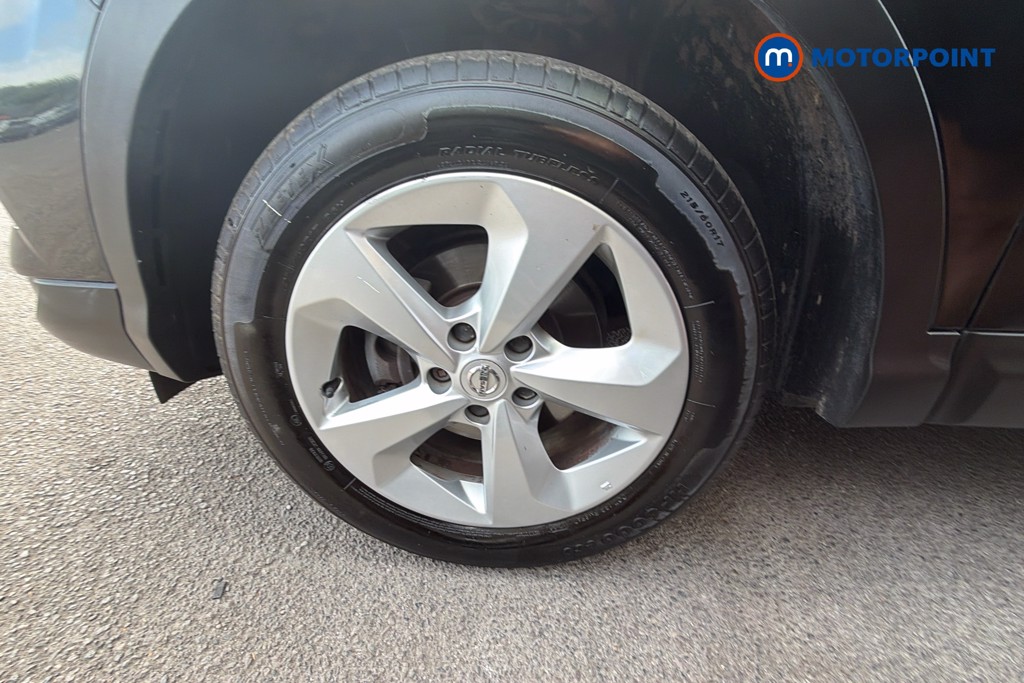Nissan Qashqai Acenta Premium Manual Diesel SUV - Stock Number (1642952) - 41st supplementary image
