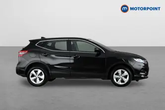 Nissan Qashqai Acenta Premium Manual Diesel SUV - Stock Number (1642952) - Drivers side