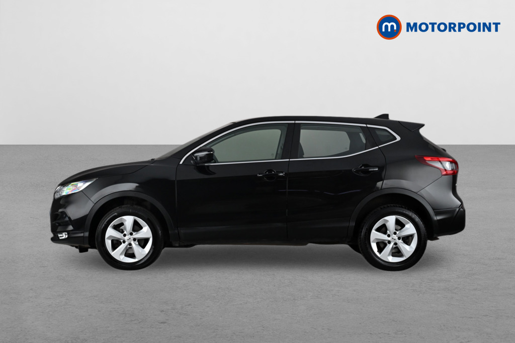 Nissan Qashqai Acenta Premium Manual Diesel SUV - Stock Number (1642952) - Passenger side